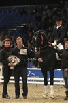 Præmieoverrækkelse - Kristin, Ib, Lotte, De Noir og Sila